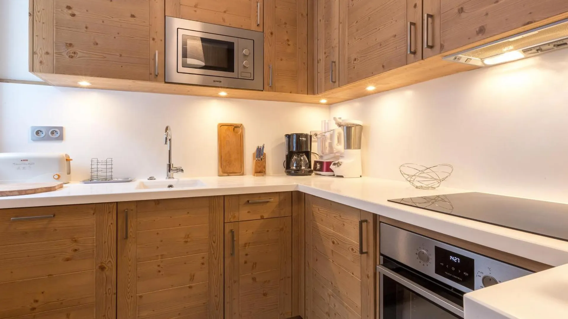 Apartment Appartement Renove Avec Wifi, Garage Et Balcon Sud A Val-D'Isere - Fr-1-694-232